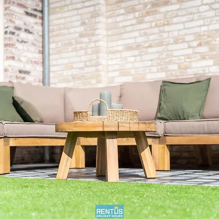 Mater Maris - With Large Garden And Garage *