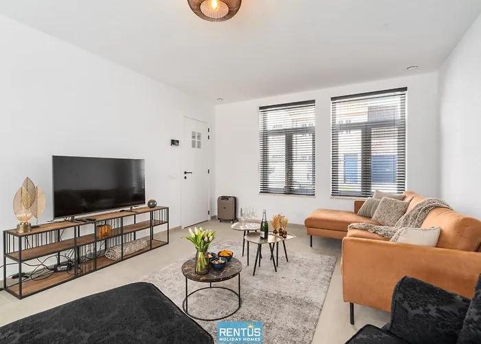 Mater Maris - With Large Garden And Garage Holiday home *