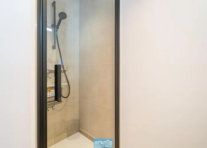 Mater Maris - With Large Garden And Garage