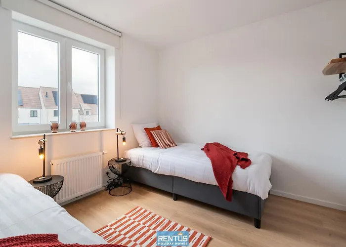 Mater Maris - With Large Garden And Garage *