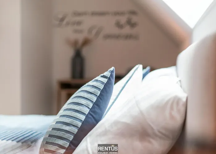 Mater Maris - With Large Garden And Garage Ferienhaus