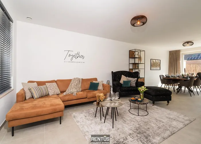 Mater Maris - With Large Garden And Garage Ferienhaus